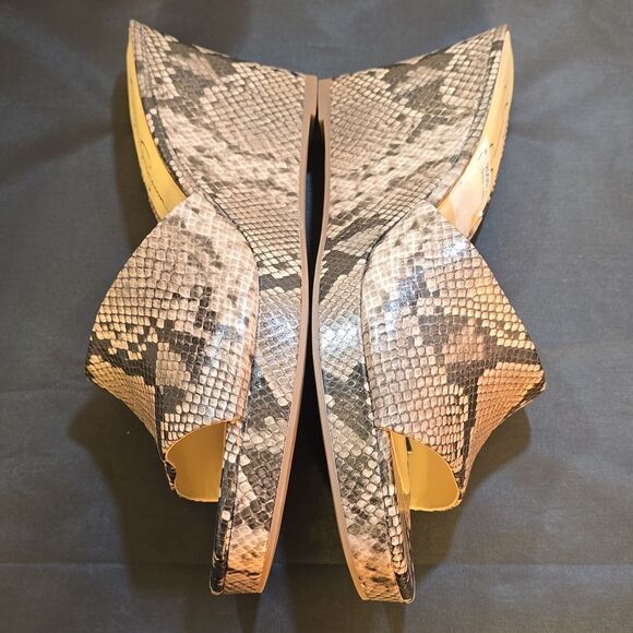 BRAND NEW JESSICA SIMPSON WOMEN'S SNAKESKIN SLIDE SANDALS G1 - Picture 9 of 15